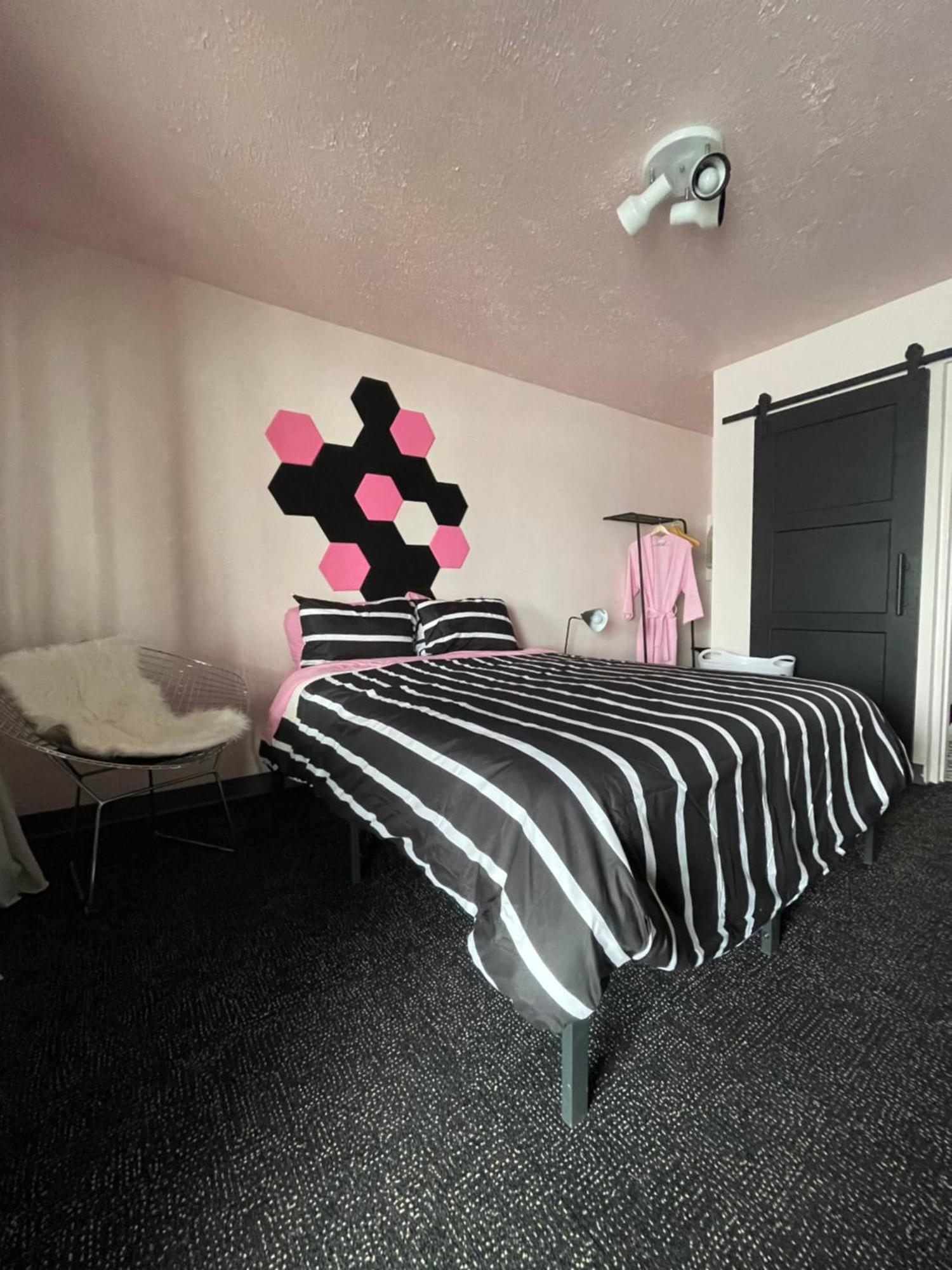 Rainbow Motel Грийли Екстериор снимка
