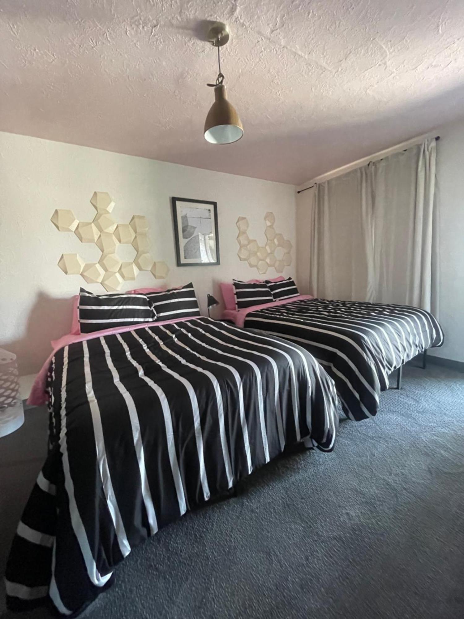 Rainbow Motel Грийли Екстериор снимка