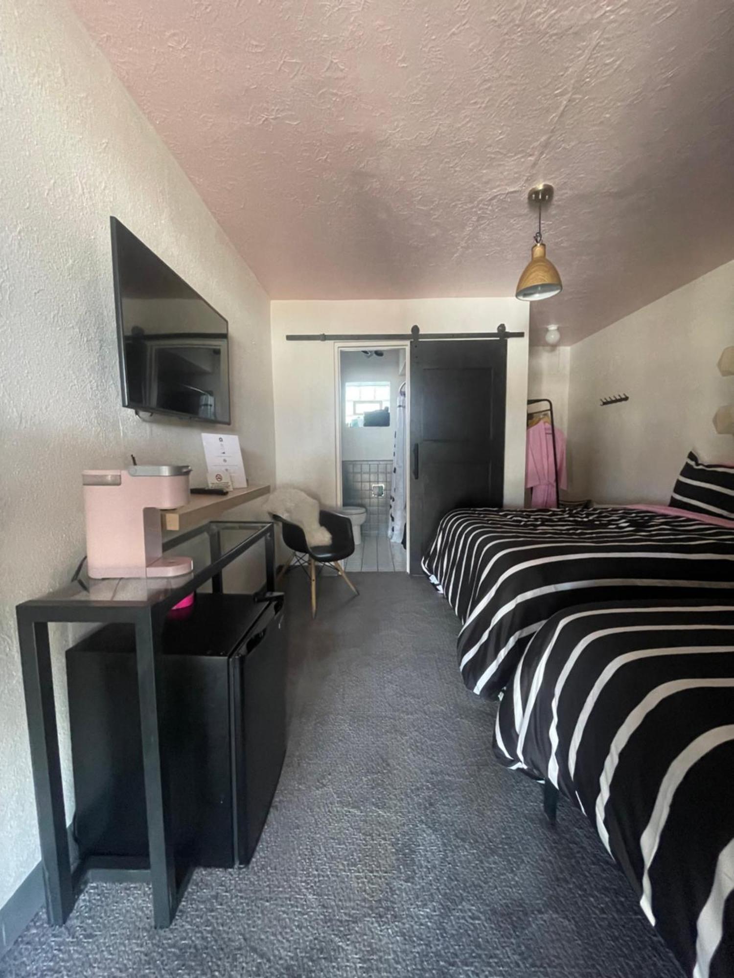 Rainbow Motel Грийли Екстериор снимка